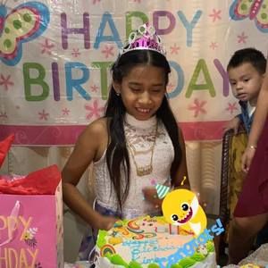 Meet your Posher, Nery